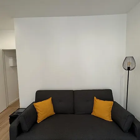 Cozy Urban Nest Near Le Mans شقة Ecommoy