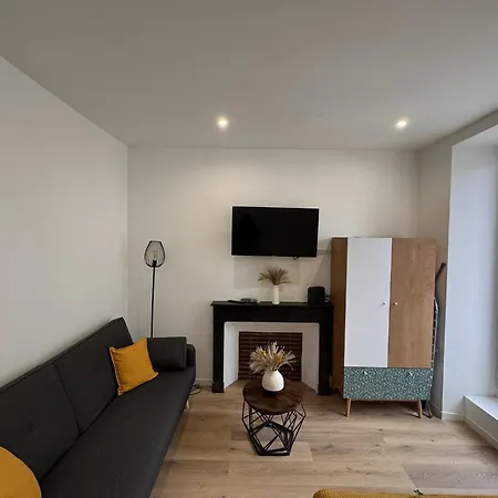 Cozy Urban Nest Near Le Mans Ecommoy